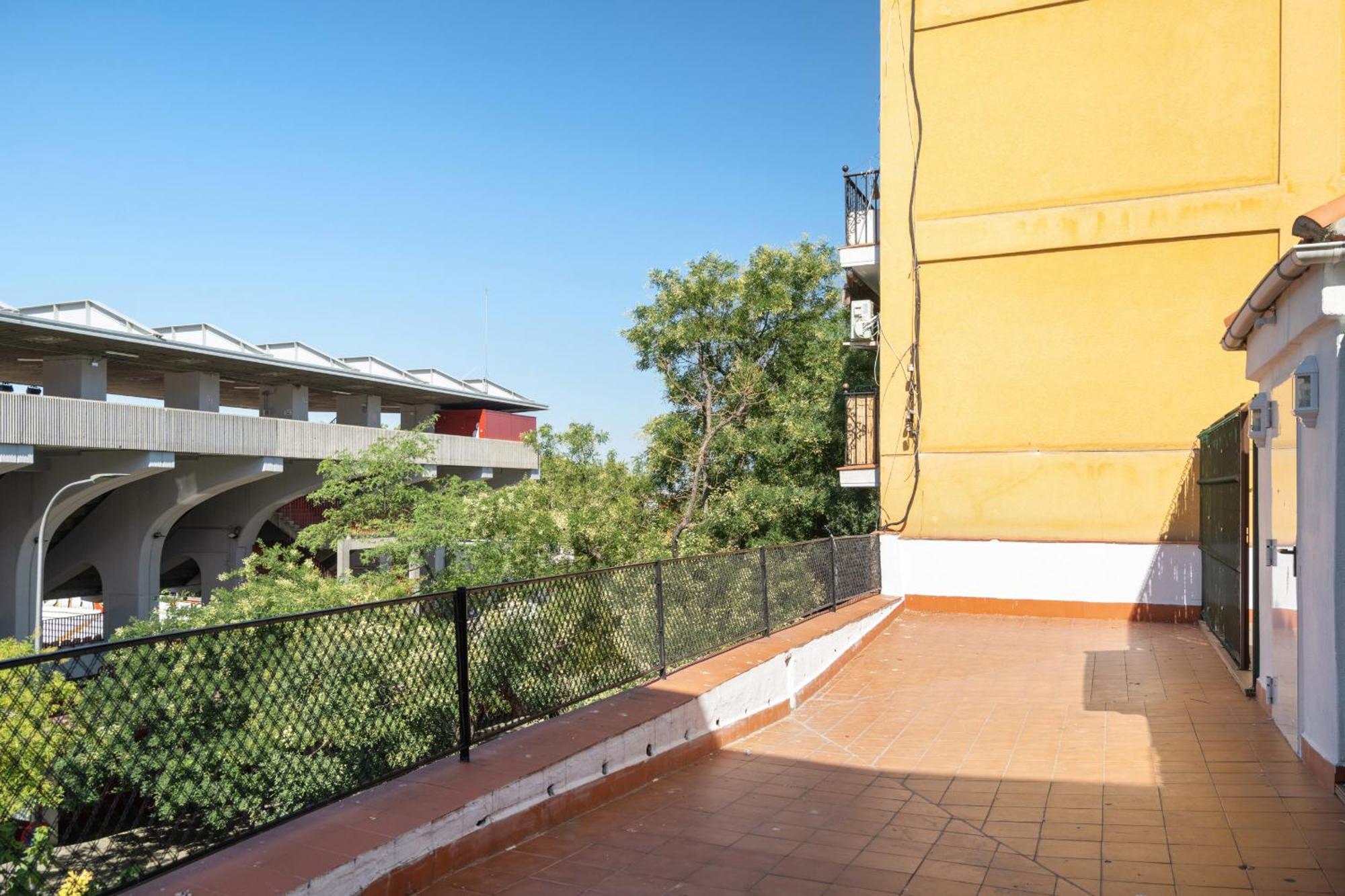 Apartamentos En La Avda De La Albufera Alquiler Temporal Madri Exterior foto